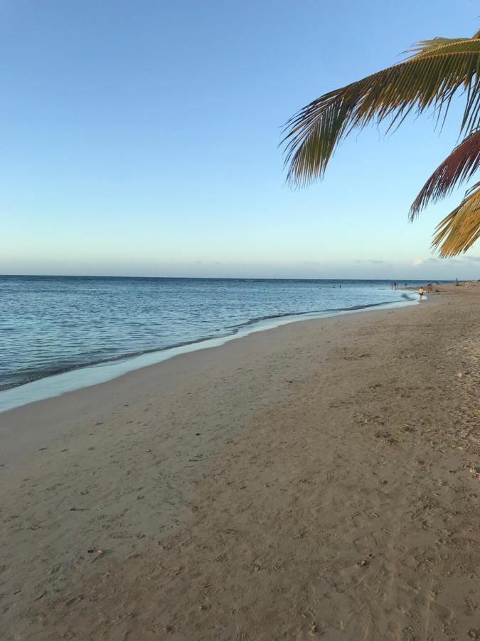 Cozy Oceanfront Villa With Direct Beach Access Las Terrenas Zewnętrze zdjęcie