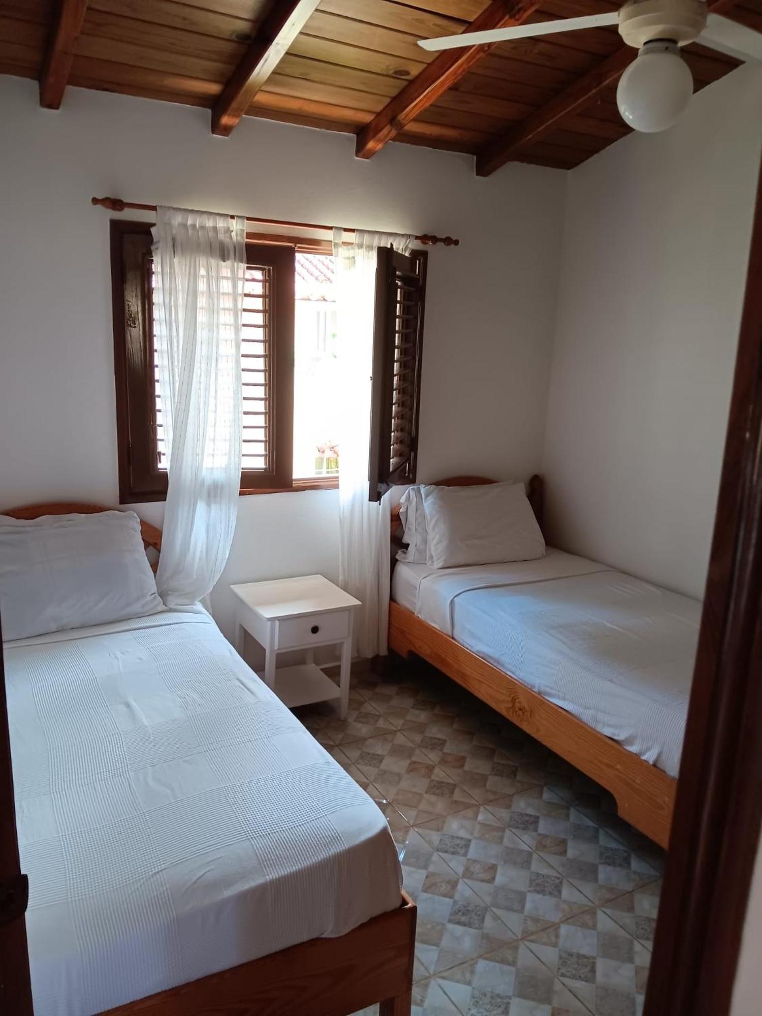 Cozy Oceanfront Villa With Direct Beach Access Las Terrenas Zewnętrze zdjęcie